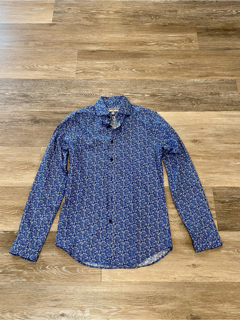 Express Slim Fit Blue Floral Men's Button-Up Shirt